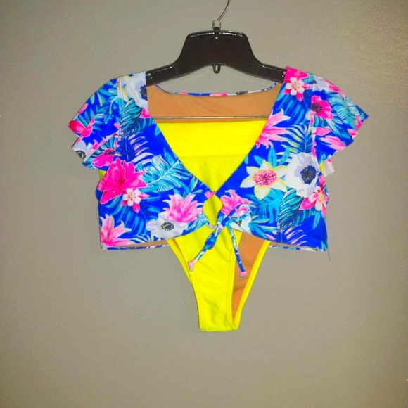 NWT Women's bikini size M - Picture 1 of 3